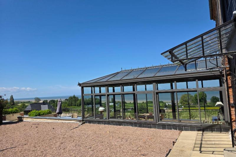 La Petite Tour de lEstuaire Panoramic Sea View & Private Terrace - image 17