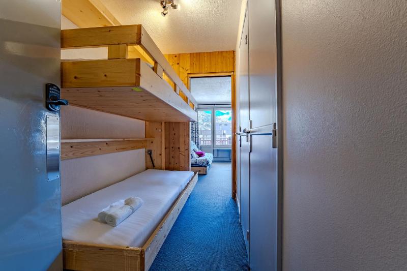Ski-In Out Apt w Mountain Views - image 7