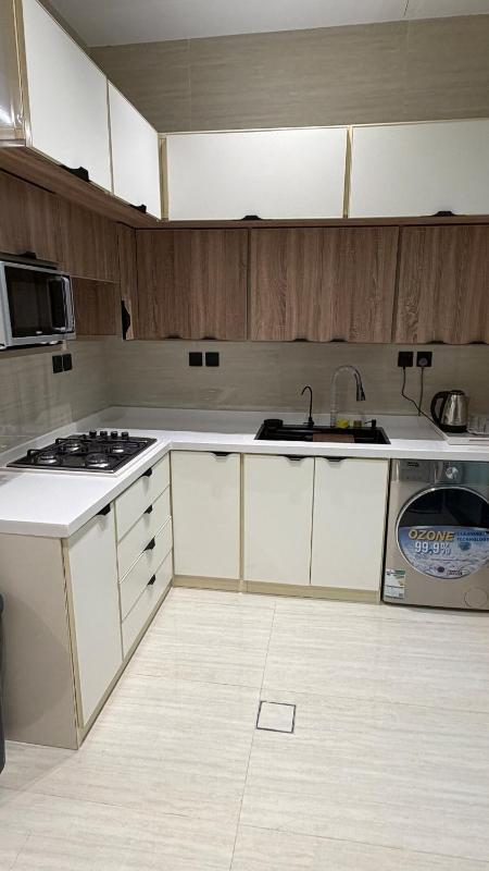 Calm Two Bedroom Suite - image 11