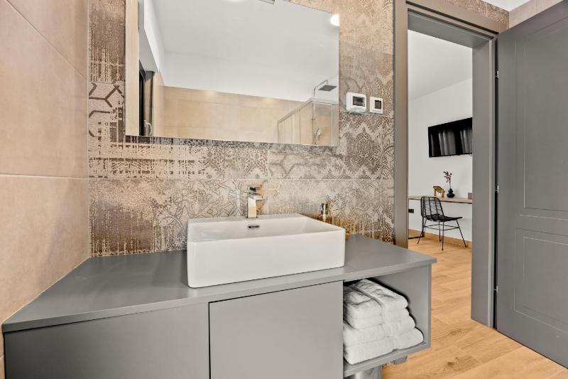 Villa Serena in Central Istria for 8 people with private heated pool - image 19