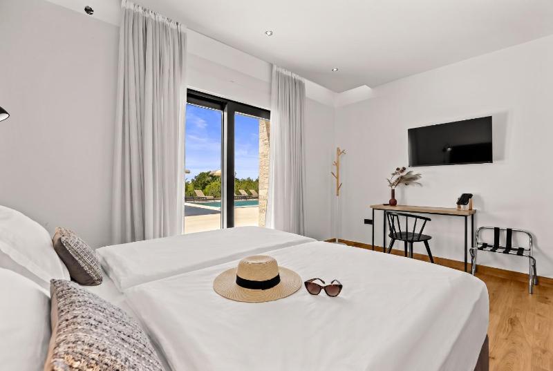 Villa Serena in Central Istria for 8 people with private heated pool - image 40