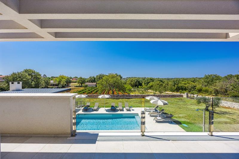 Villa Serena in Central Istria for 8 people with private heated pool - image 5
