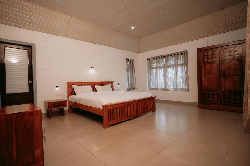 The View - 2 Bedroom Service Villa - image 2