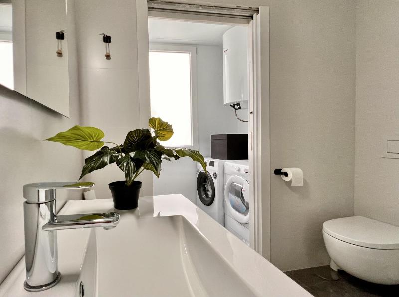 Premium Penthouse Seasonal Rental - image 2