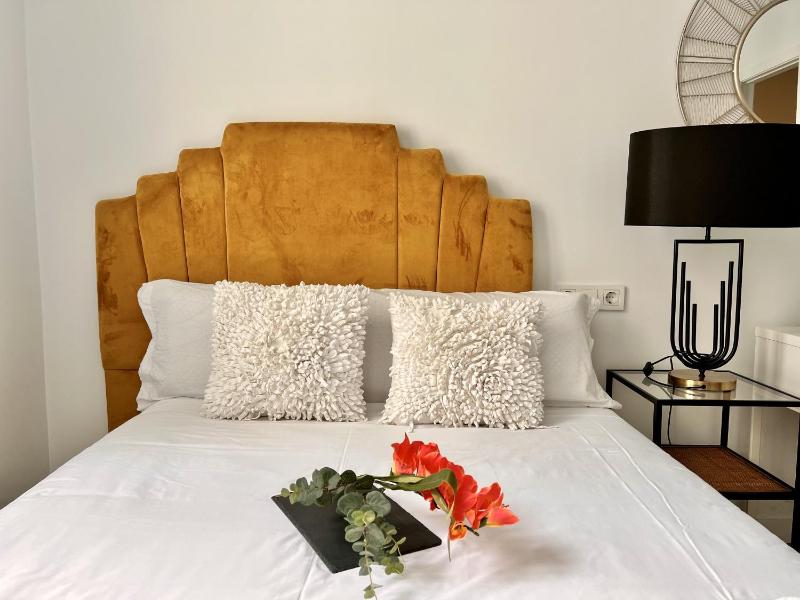 Premium Penthouse Seasonal Rental - image 24