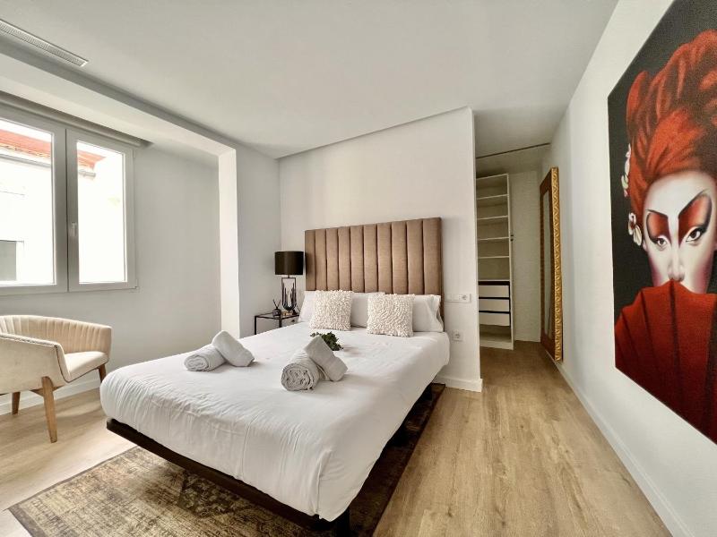 Premium Penthouse Seasonal Rental - image 17