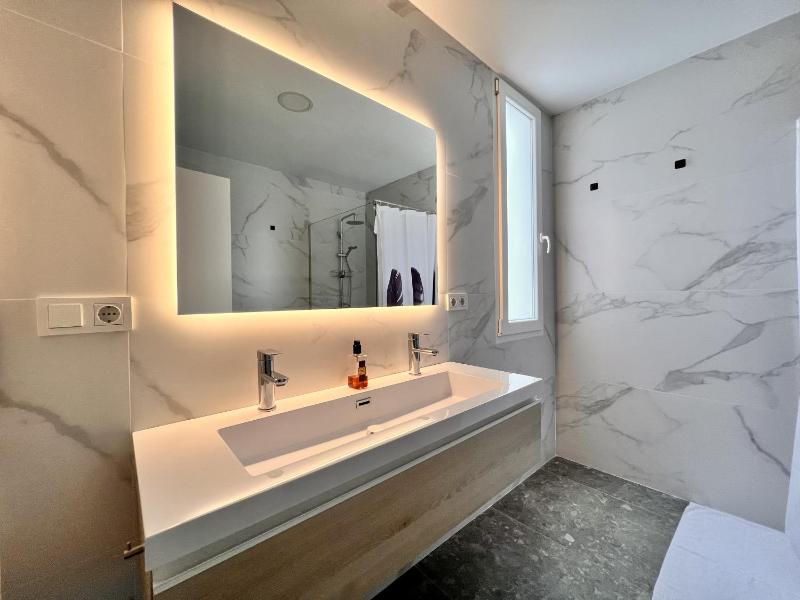 Premium Penthouse Seasonal Rental - image 27