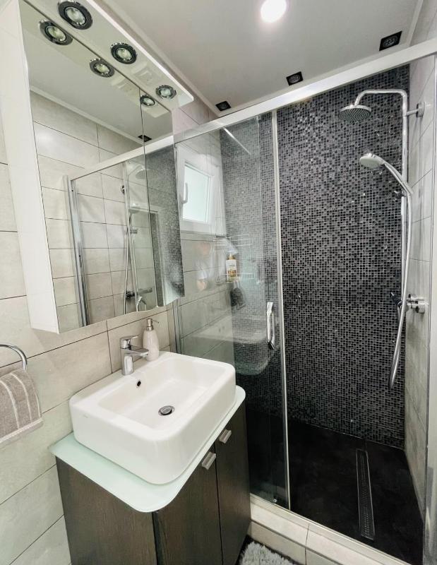Luxury Apt 1 - image 12
