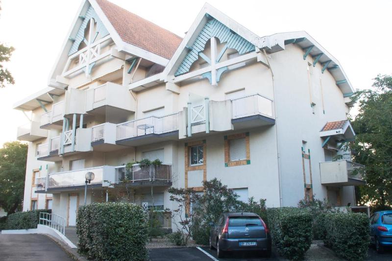 Flat With Swimming Pool Close To The Beach - image 9
