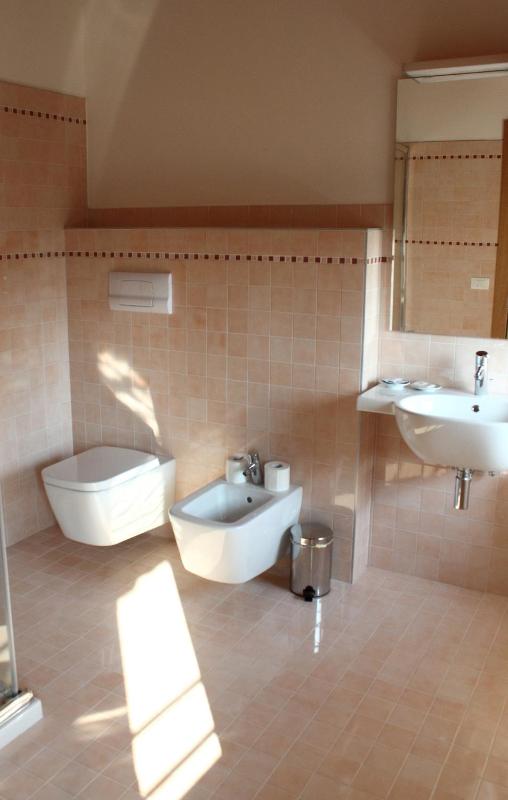 Double Room image 4