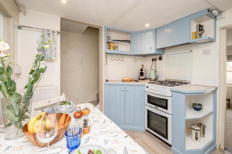 Ginnys Cottage by Aldeburgh Coastal Cottages - image 2