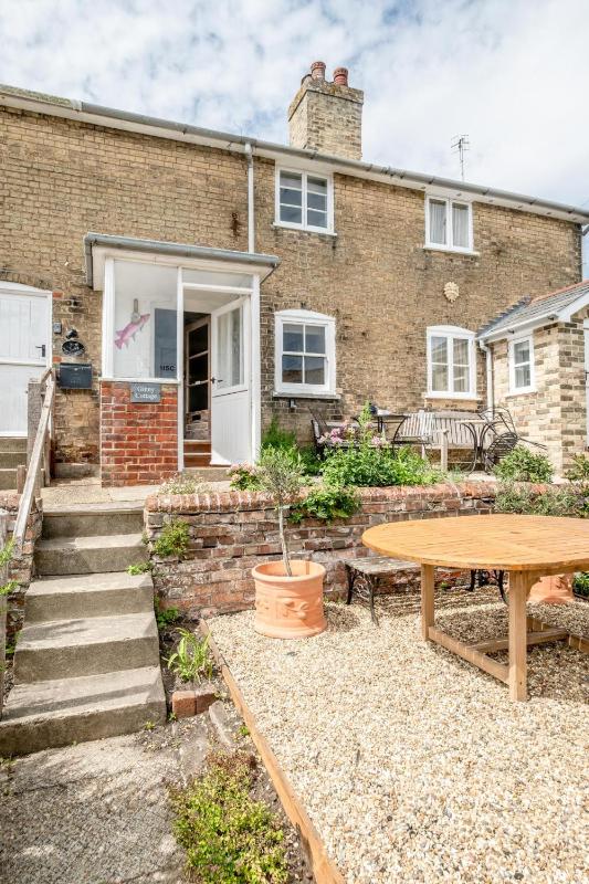 Ginnys Cottage by Aldeburgh Coastal Cottages - image 7