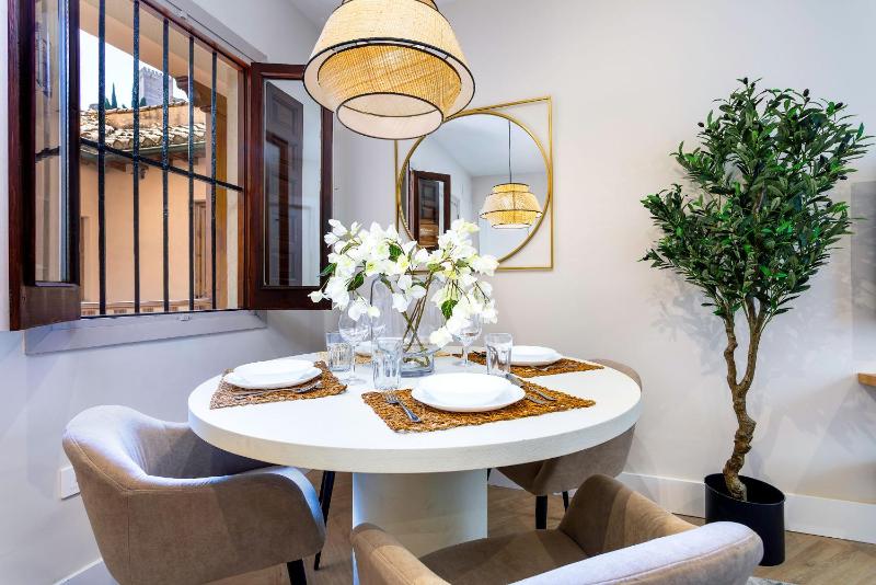 Genteel Home Santa Ines - image 14
