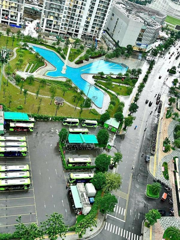 1 Br near Vincom Mega Mall- Vinhomes Grand Park - image 6