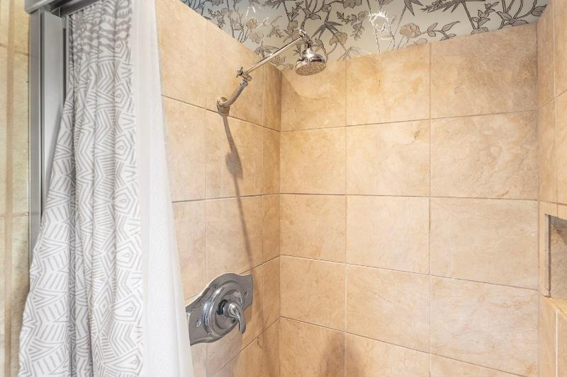 Ailina House - image 33