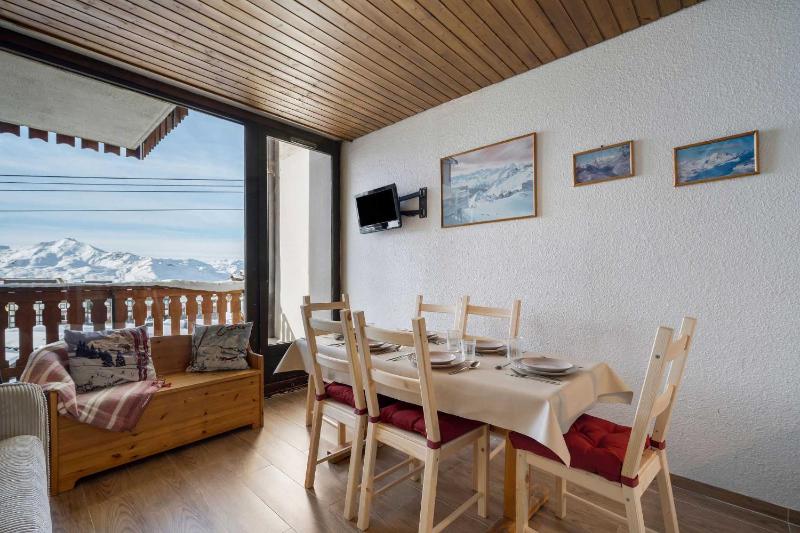 Chalet-Style View Flat - image 9