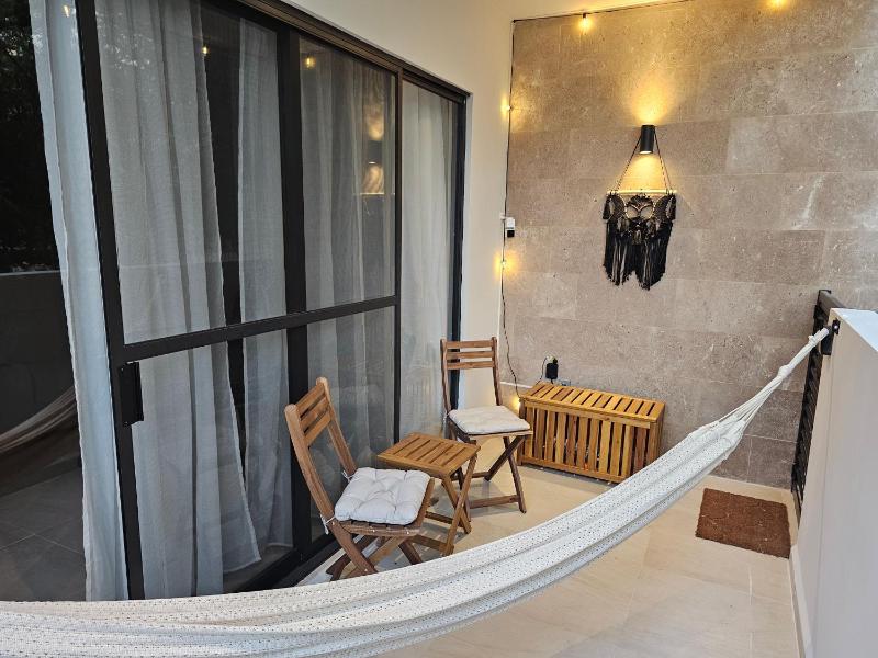 3BR Oasis: Poolside Gym Near Beach & Xcaret - image 12
