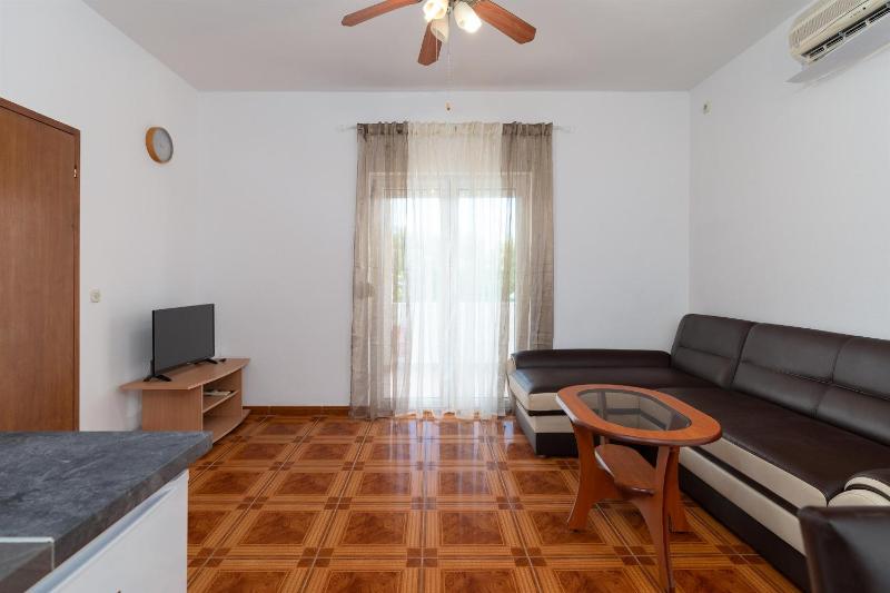 Apartments Ivica - image 6