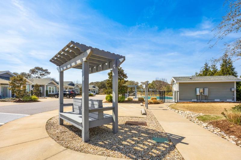BQ1B - Beach Please (Corolla) - image 38