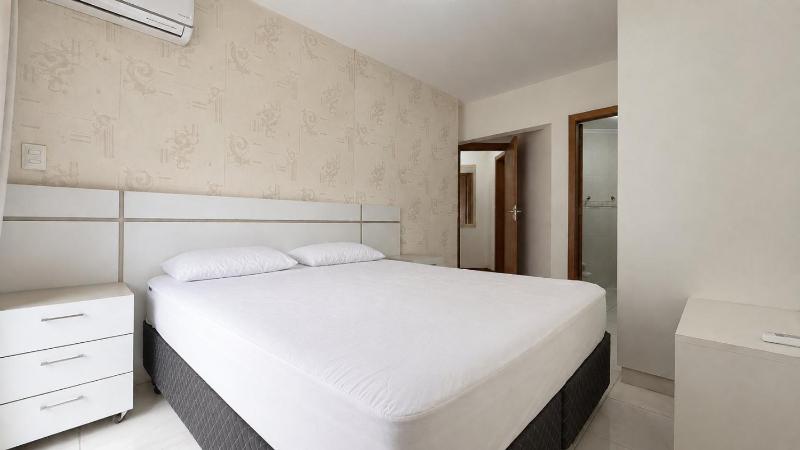 Apartment with ocean view - image 18