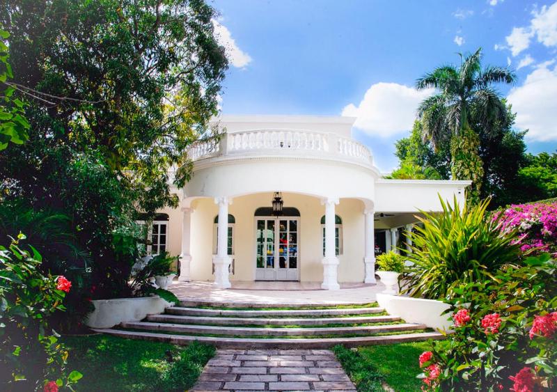 Delfina Boutique Hotel - image 1