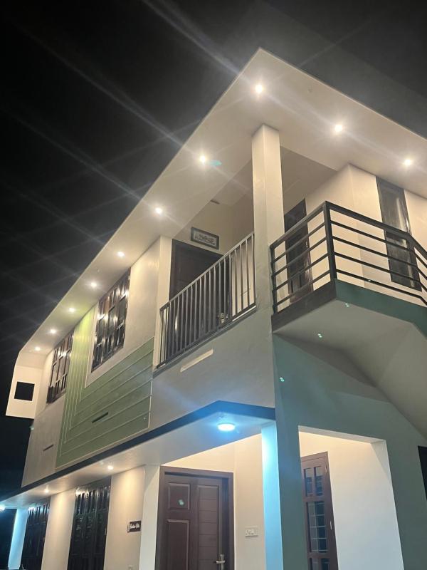 Rainbow Villa - image 1