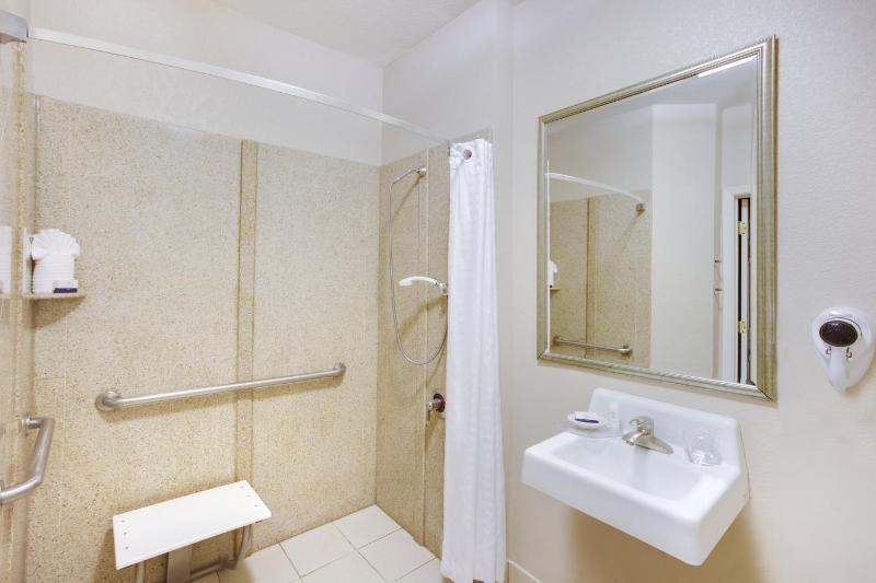 Candlewood Suites Virginia Beach-Norfolk By IHG - image 24