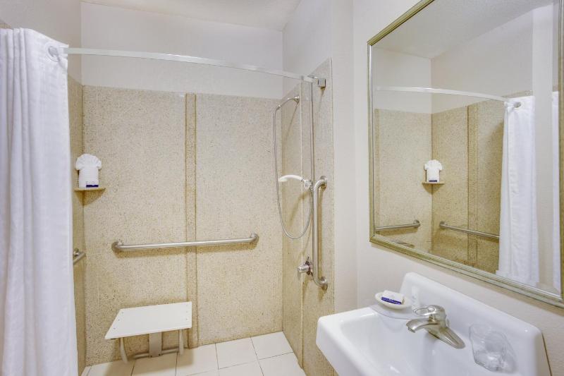 Candlewood Suites Virginia Beach-Norfolk By IHG - image 15