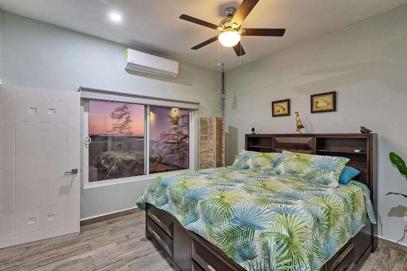 Beachfront Home Luxury Laguna Shores Resort - image 34