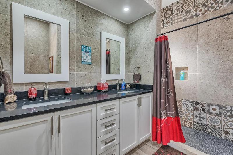Beachfront Home Luxury Laguna Shores Resort - image 10