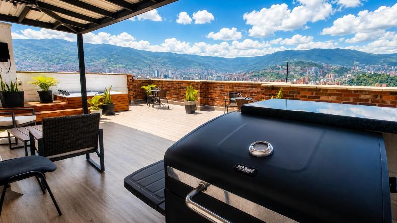 Laureles Penthouse rooftop Suite - image 10