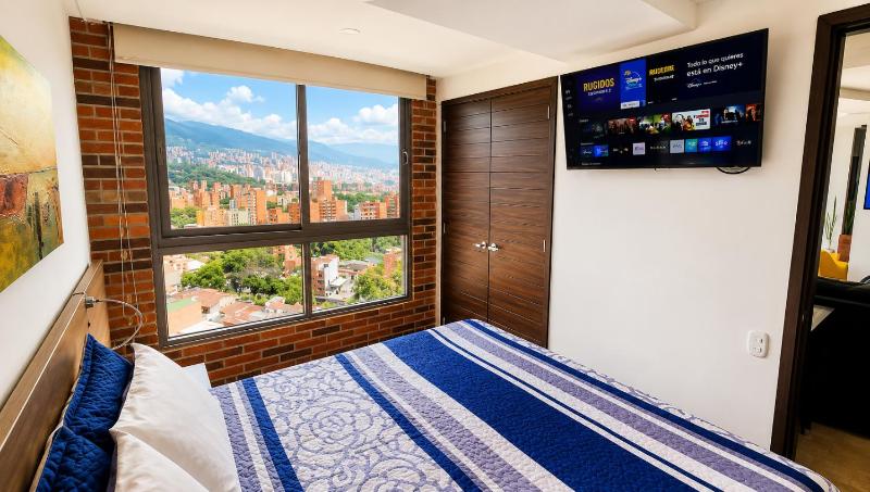 Laureles Penthouse rooftop Suite - image 15