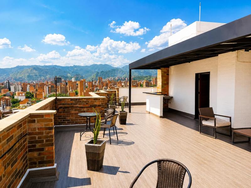 Laureles Penthouse rooftop Suite - image 8