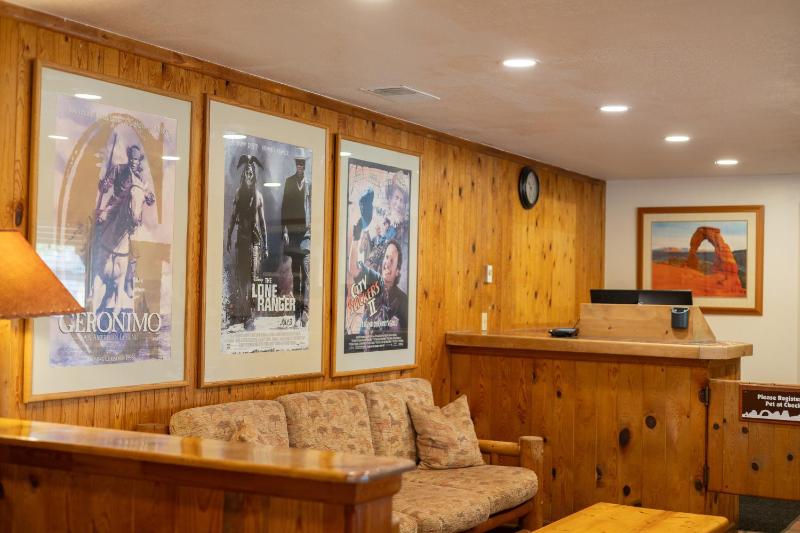 Red Stone Inn - image 30