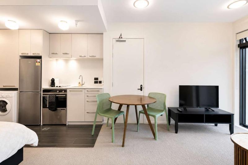 Mt Victoria Studio - Kitchen Bath Tub Sleeps 2 - image 21