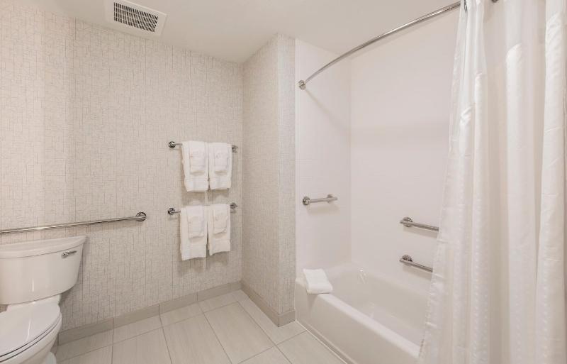 Holiday Inn Express And Suites Phoenix North - Happy Valley By IHG - image 40