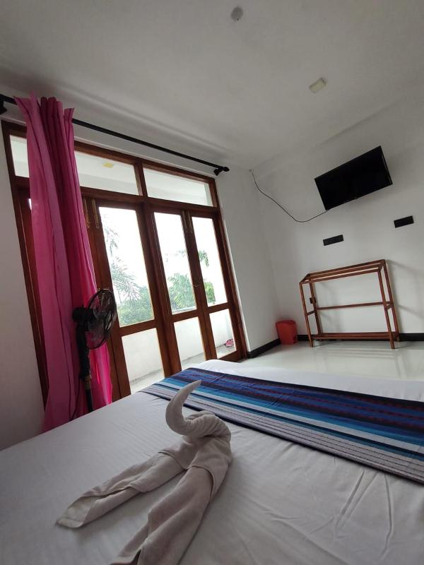 Song Bird Home stay-Tangalle - image 8