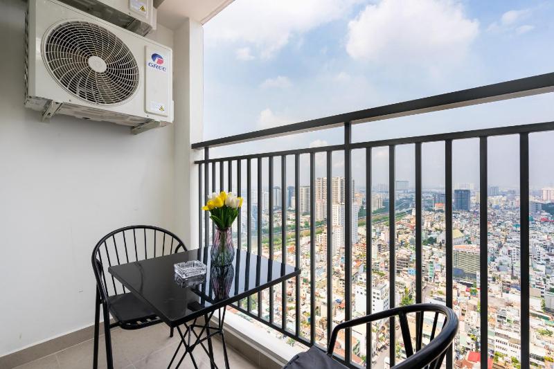 Heart city apartment with 4 beds - image 12