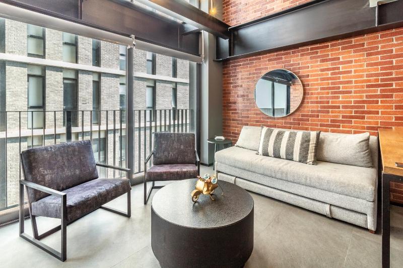 Urban glow with great design - image 15