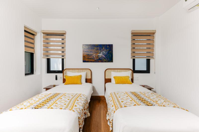 Salt Villa 5BR Beachside by HÙA Homes - image 7