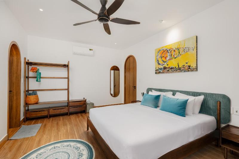 Salt Villa 5BR Beachside by HÙA Homes - image 15