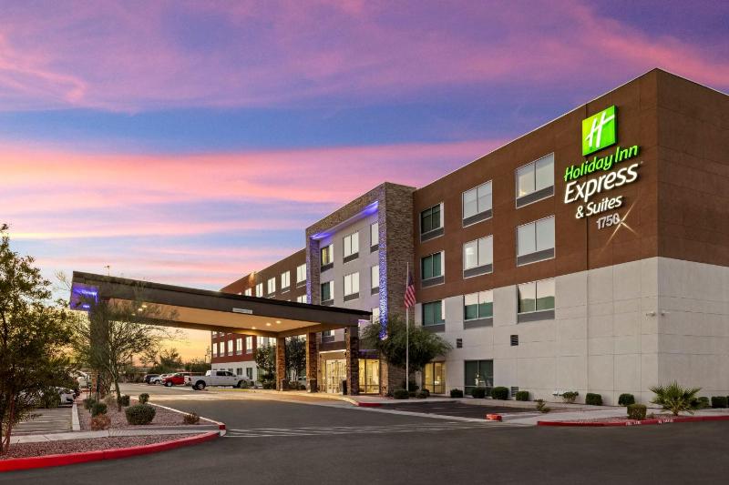 Holiday Inn Express And Suites Phoenix West Tolleson By IHG - image 1