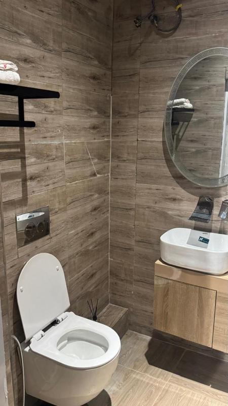 Luxury 2BR Apartment in Secure Lekki Location - image 11