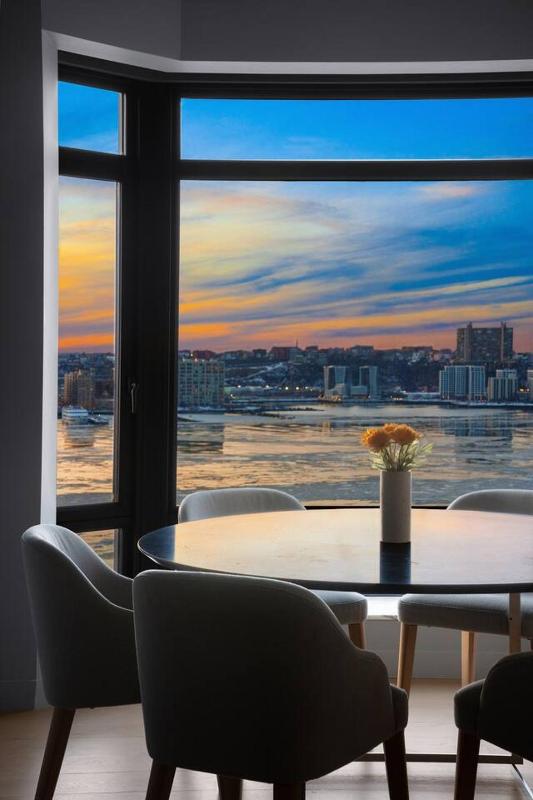 Cozy Apartment with Scenic View - image 6