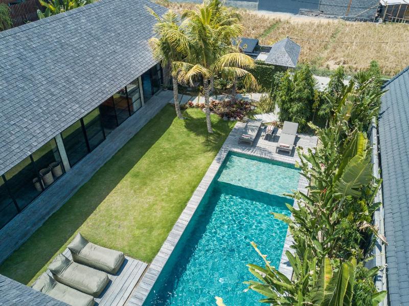 Wirtiga - Elegant 3bdr villa in the heart of Canggu! PROMO! - image 26