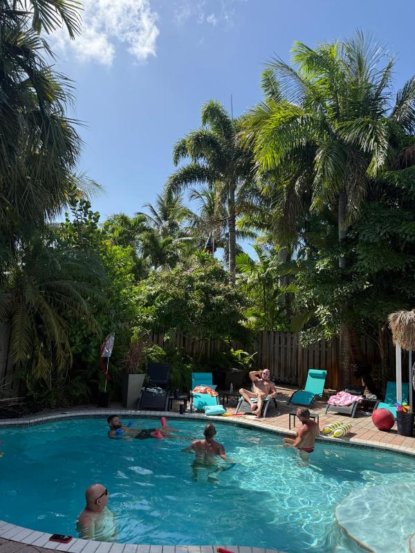 Kiki 3 - Men's Clothing optional Guest Houses - image 41