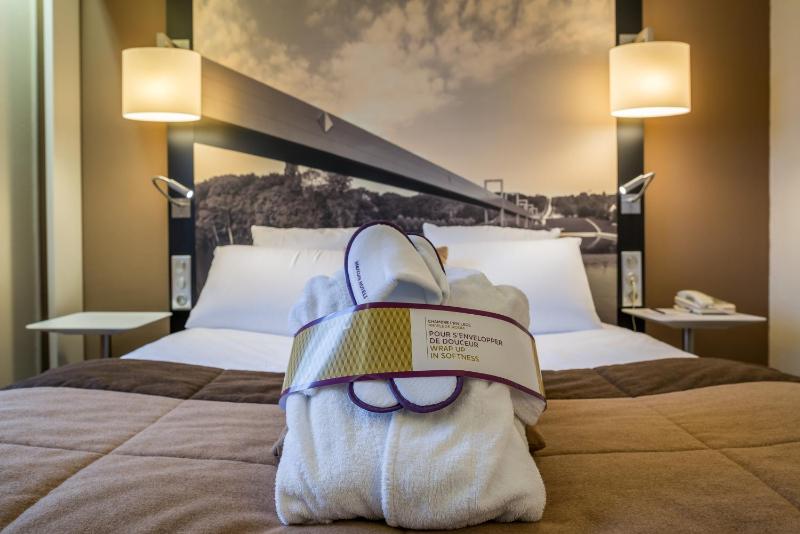 Privilege Double Room with Sofa Bed image 1