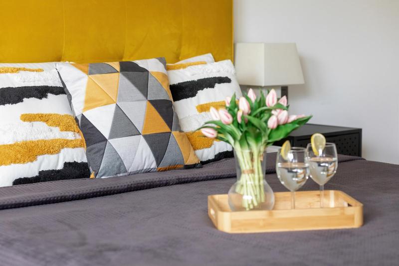 Przytulne Apartamenty Blisko Plaży z Parkingiem by Noclegi Renters - image 46