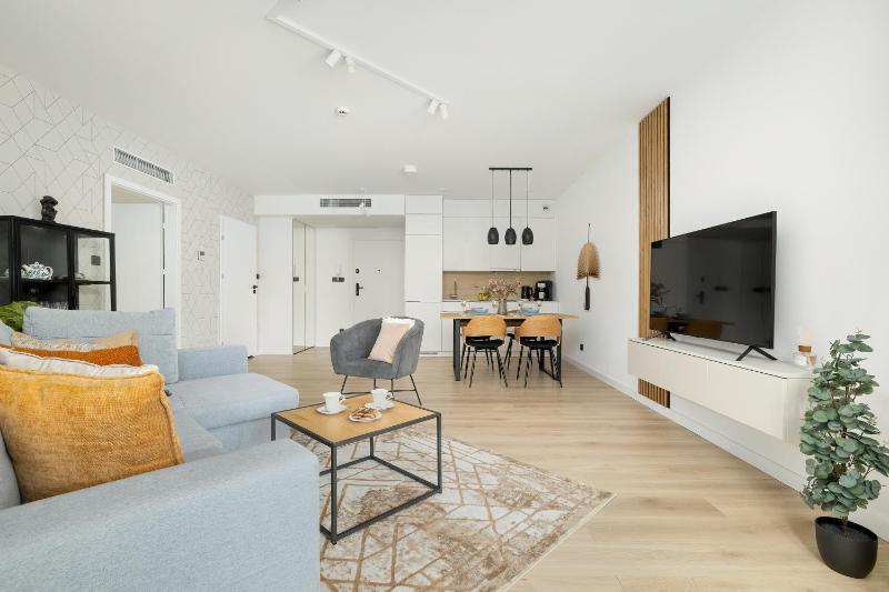 Przytulne Apartamenty Blisko Plaży z Parkingiem by Noclegi Renters - image 47