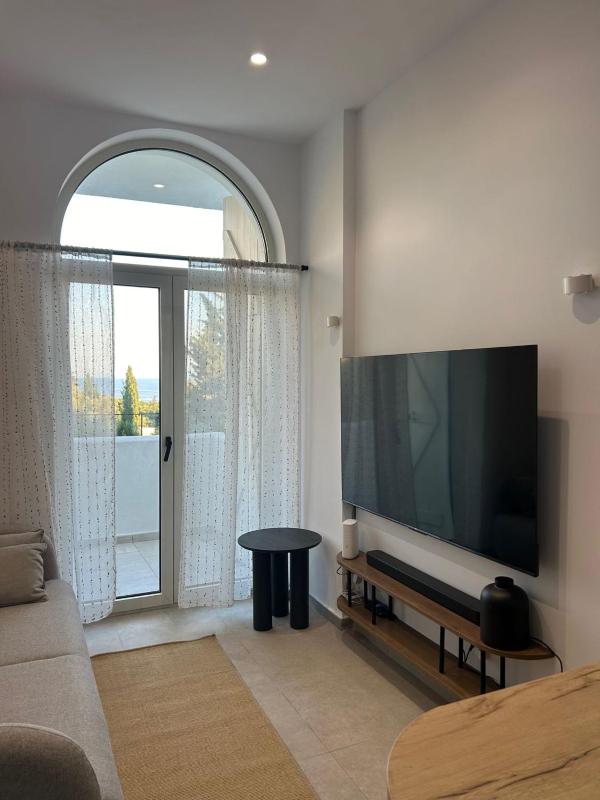 Drymades Beach Apartment - image 16